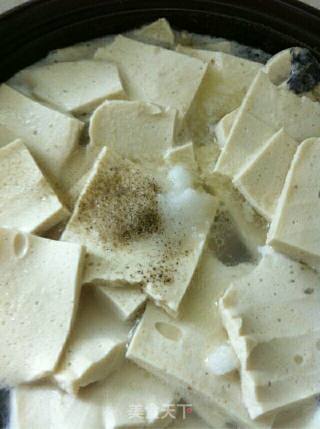 奶白鱼头豆腐汤的做法步骤：9