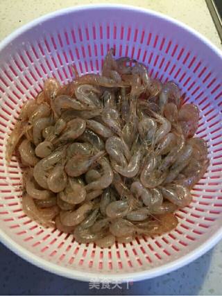 香酥小白虾的做法步骤：1