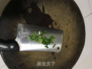 酱油煎蛋的做法步骤：1
