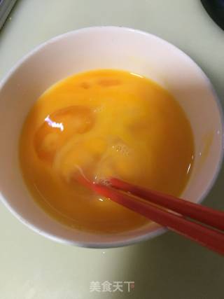 酱油煎蛋的做法步骤：3
