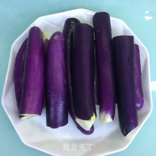 手撕茄子的做法步骤：1