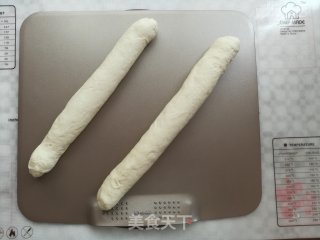 咸香长面包的做法步骤：7