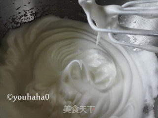 抹茶旋风蛋糕卷的做法步骤：7