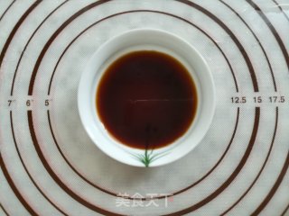 多汁碎牛排三明治的做法步骤：7