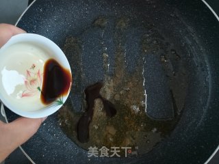 多汁碎牛排三明治的做法步骤：11