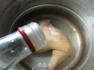 冬瓜菜芯鸡腿汤的做法步骤：4