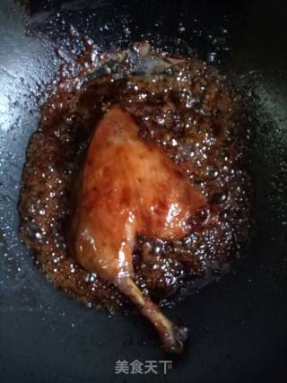 冰糖鸭腿的做法步骤：8