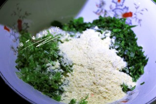 菠菜豆渣饼的做法步骤：4
