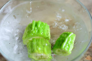 吃一口就爱上充满肉馅的苦瓜的做法步骤：6