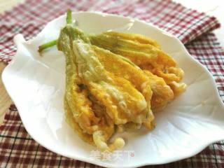#南瓜花系列之三#酥炸南瓜花的做法步骤：5