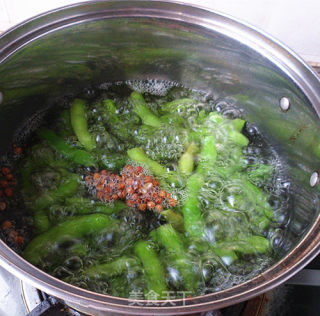 盐水毛豆的做法步骤：5