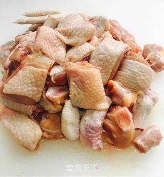 小鸡炖蘑菇的做法步骤：4