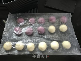 双色棋格吐司的做法步骤：5