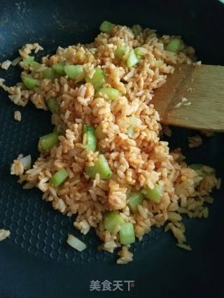 懒人版炒饭﹋o﹋的做法步骤：4