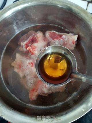 海带猪蹄汤的做法步骤：3
