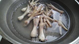 越嚼越香的虎皮凤爪的做法步骤：2