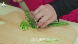 辣白菜炒豆渣的做法步骤：8