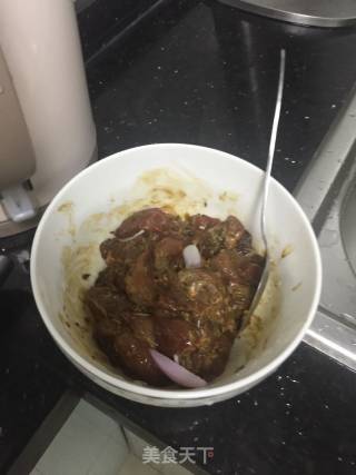 孜然炒肉的做法步骤：2