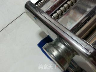 压面条的做法步骤：5