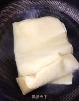 麻辣豆皮的做法步骤：1