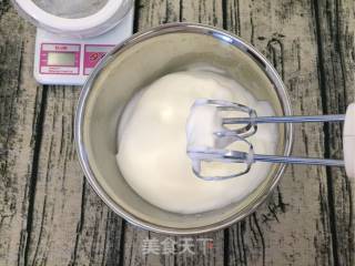抹茶蜜豆蛋糕卷的做法步骤：8