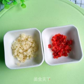 响油黄瓜卷的做法步骤：3