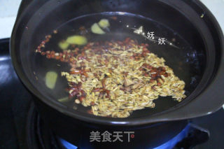 盐水毛豆的做法步骤：3