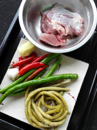 酸豇豆肉末的做法步骤：1