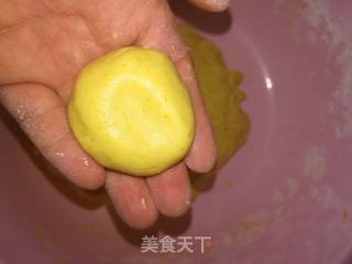 简易芝麻南瓜饼的做法步骤：4