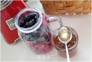 【Oster食谱】夏日特饮NO2：元气十足莓龙饮的做法步骤：2