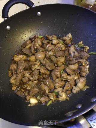 酸菜羊肉绿豆面的做法步骤：6
