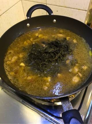 酸菜羊肉绿豆面的做法步骤：8