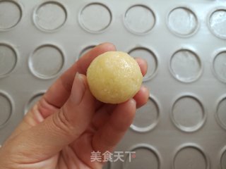 黄金椰蓉球的做法步骤：9