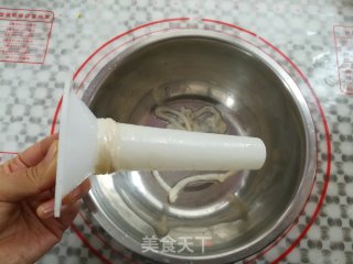 自制脆皮肠的做法步骤：7
