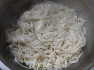 炸酱面的做法步骤：2