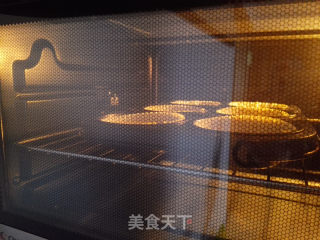 全蛋海绵纸杯蛋糕的做法步骤：6