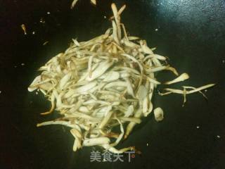 干煸手撕杏鲍菇的做法步骤：7