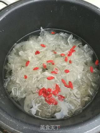 银耳红枣汤的做法步骤：5
