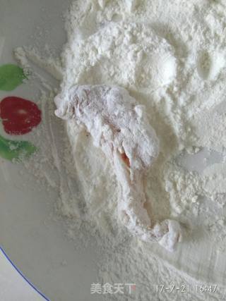 糖醋鸡肉的做法步骤：2
