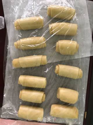 蛋黄酥（黄油版）的做法步骤：15