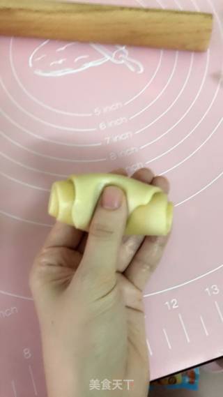 蛋黄酥（黄油版）的做法步骤：18