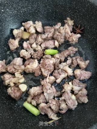 柿子炖牛腩的做法步骤：5