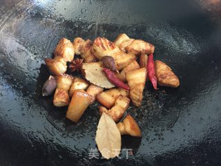 笋干炖肉的做法步骤：5