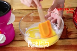 清新快手 | 抹茶蜜豆夹心蛋糕的做法步骤：4