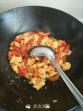 西红柿炒鸡蛋的做法步骤：7