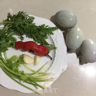 凉拌皮蛋的做法步骤：1