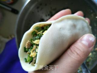 韭菜合子的做法步骤：9