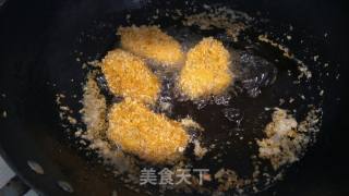 外酥里嫩--炸鸡翅的做法步骤：6