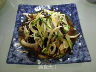 洋葱生菜拌木耳的做法步骤：3