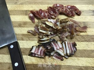 三腊煲仔饭的做法步骤：1